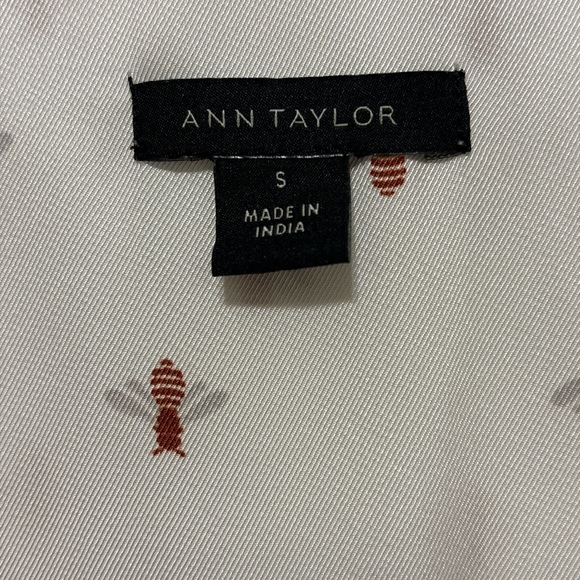 Ann Taylor Ivory Blouse with Deep Orange Bee Print Pattern - Picture 6 of 7